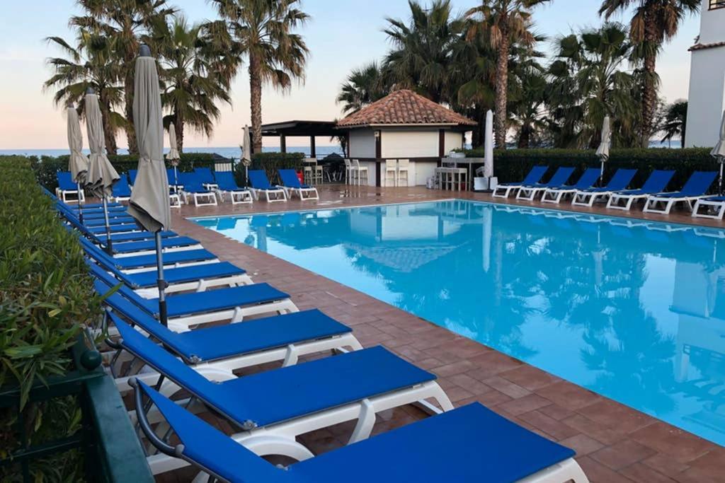 Moriani-Plage : Résidence en bord de mer San-Nicolao Extérieur photo
